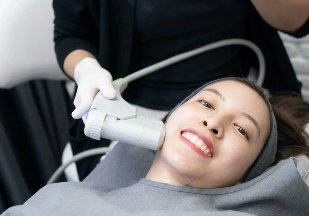 woman receiving HIFU Greater London (Barnet) book in today!